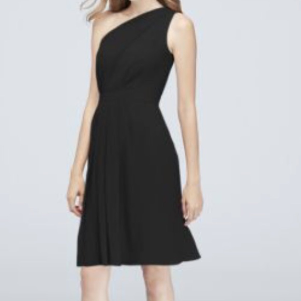 David’s bridal bridesmaids dress black one shoulder knee high dress 4 chiffon​​​